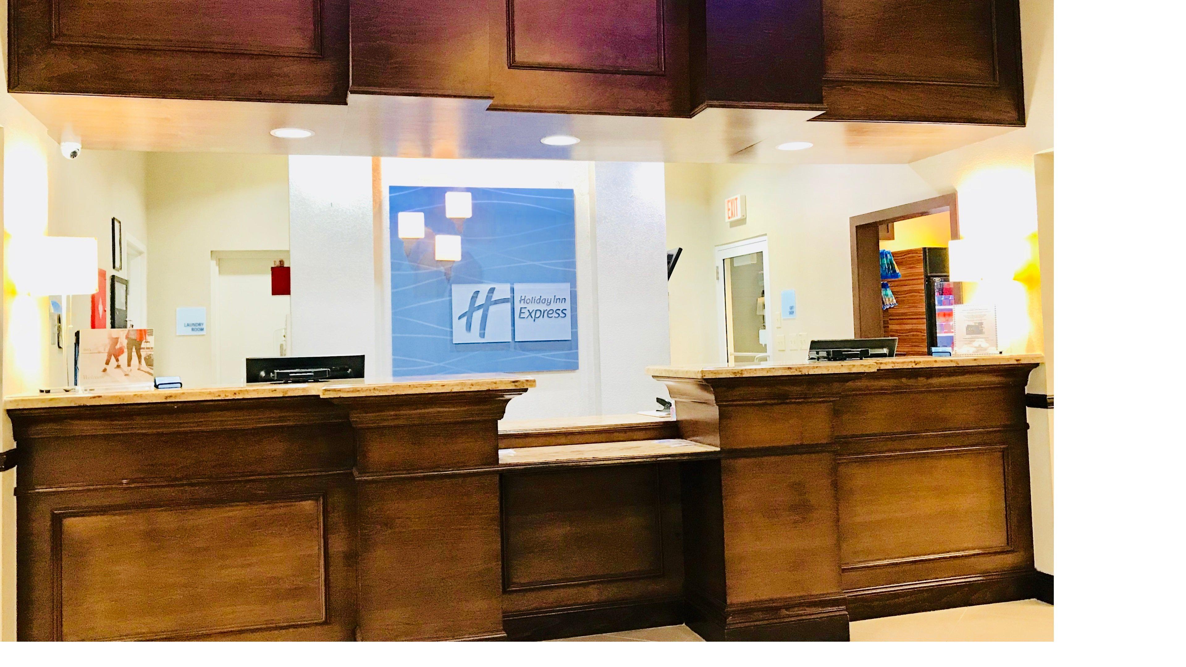 Holiday Inn Express & Suites Miami Kendall By Ihg Country Walk Экстерьер фото