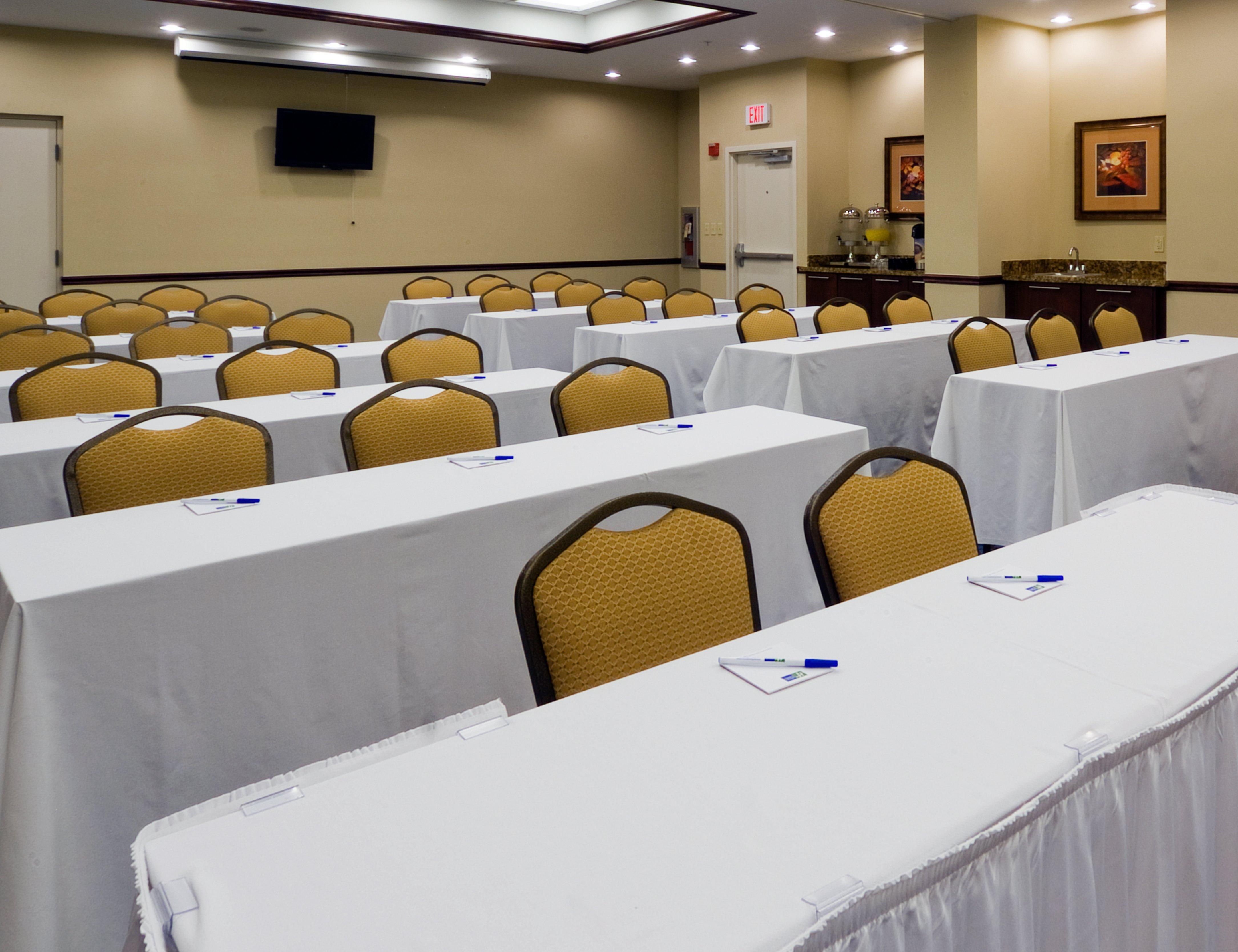 Holiday Inn Express & Suites Miami Kendall By Ihg Country Walk Экстерьер фото