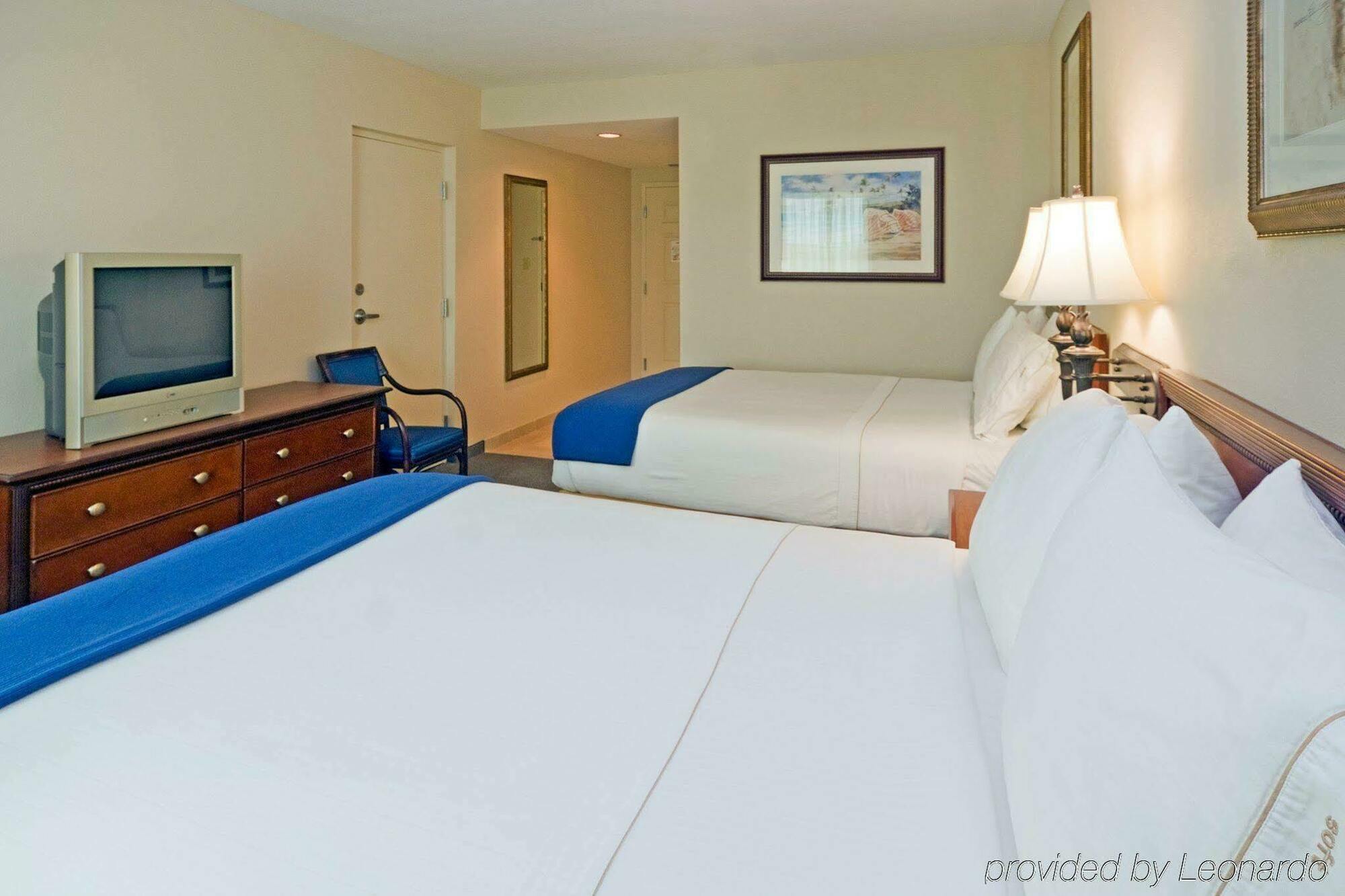 Holiday Inn Express & Suites Miami Kendall By Ihg Country Walk Номер фото